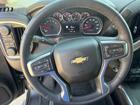 Used 2022 Chevrolet Silverado 1500 LTZ w/ Safety Package II AWD/4WD image 15