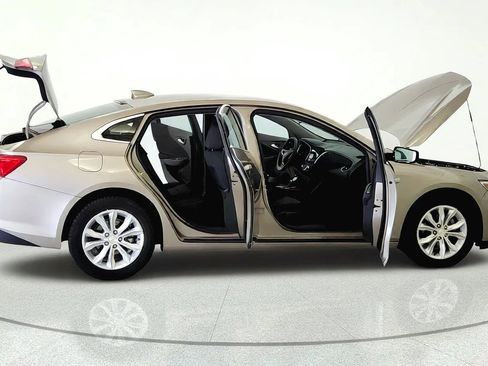 Used 2024 Chevrolet Malibu LT FWD image 12