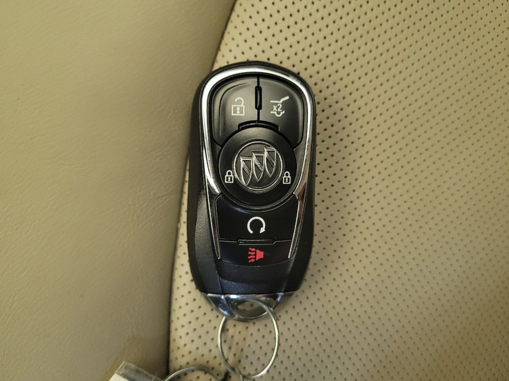 Used 2019 Buick Enclave Essence AWD/4WD image 32