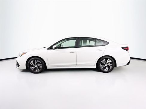 Used 2025 Subaru Legacy Premium image 4