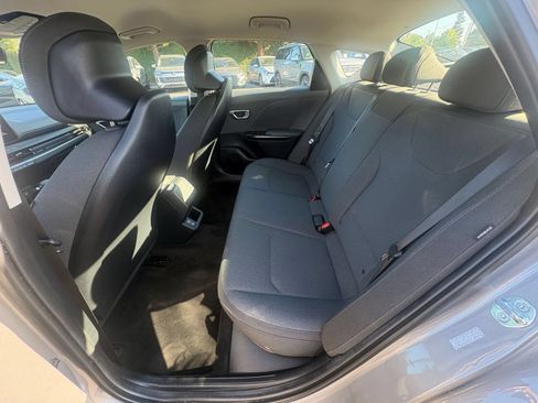 Used 2025 Kia K4 FWD image 25