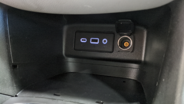 Used 2020 Chevrolet Equinox LS w/ LS Convenience Package FWD image 28