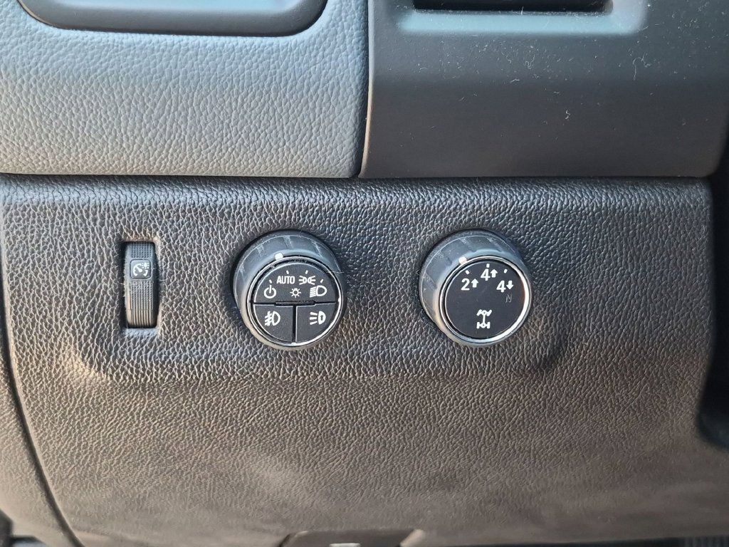 Used 2016 Chevrolet Colorado Z71 AWD/4WD image 19