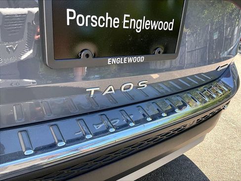 Used 2023 Volkswagen Taos SEL AWD/4WD image 33