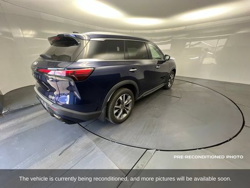 Used 2023 INFINITI QX60 Luxe w/ Cargo Package FWD image 6