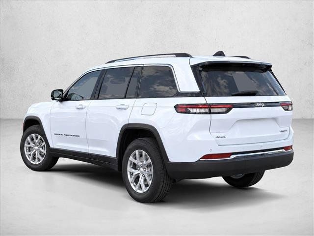 Used 2023 Jeep Grand Cherokee Limited AWD/4WD image 5