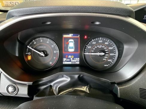 Used 2022 Subaru Crosstrek 2.0i Premium AWD/4WD image 25