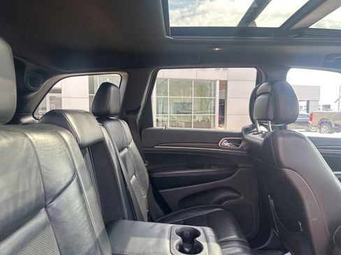 Used 2016 Jeep Grand Cherokee Limited w/ Luxury Group II image 14