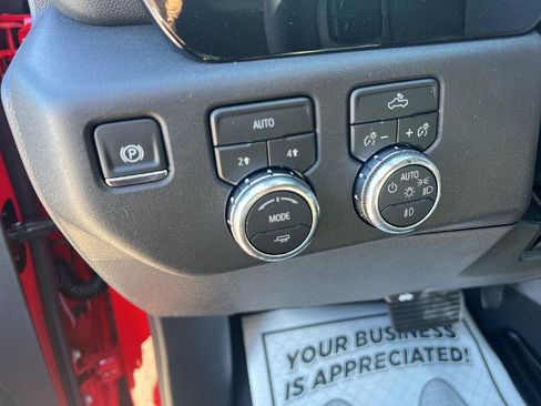 New 2026 GMC Sierra 1500 Elevation image 15