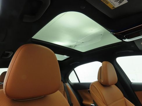 Certified 2025 Mercedes-Benz C 300 Sedan image 19