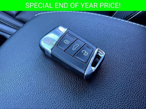 Used 2021 Volkswagen Atlas Cross Sport SE image 35