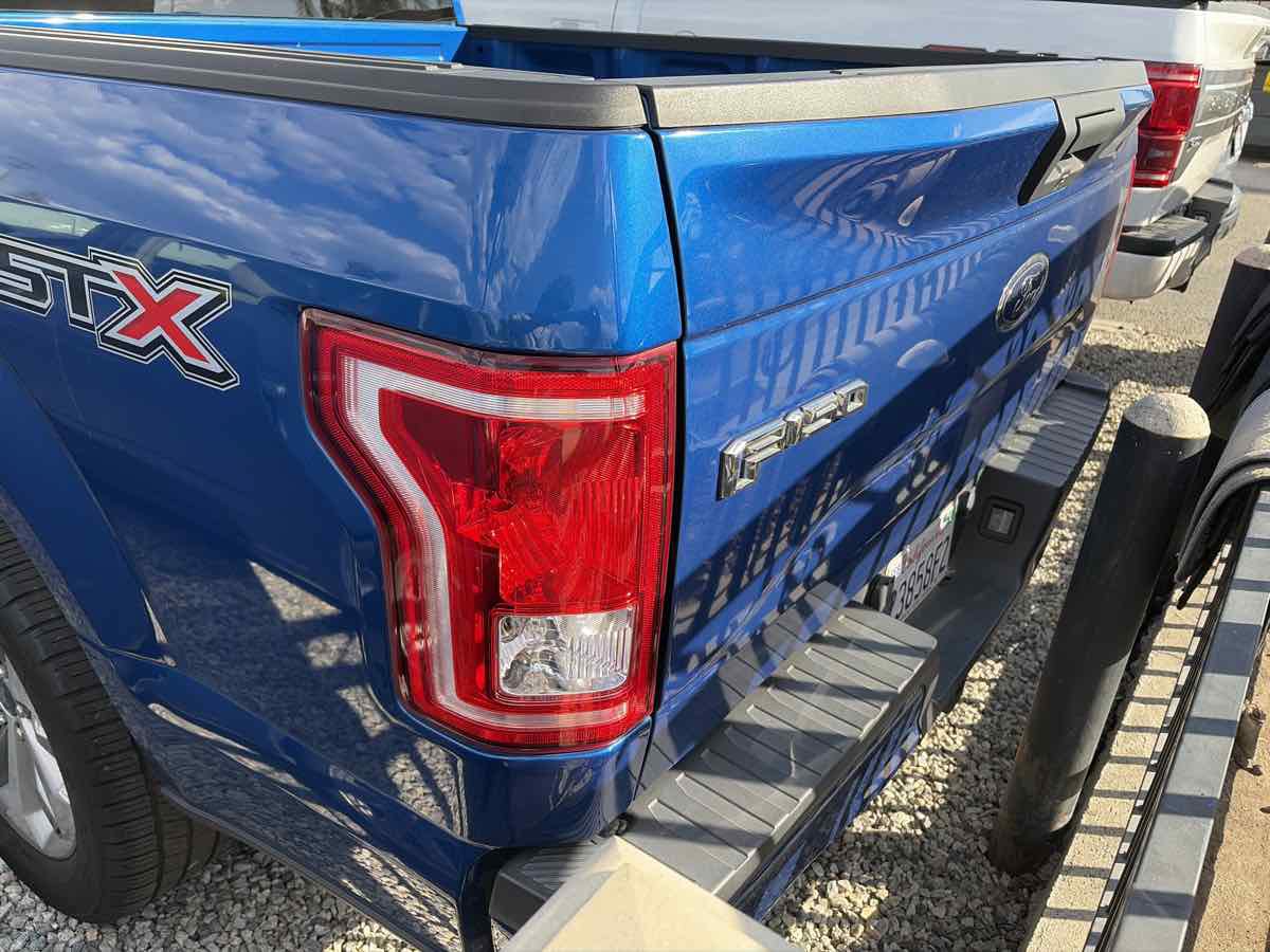 Used 2017 Ford F150 XL w/ Equipment Group 101A Mid RWD image 4