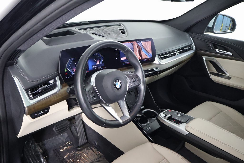 Used 2024 BMW X1 xDrive28i w/ Technology Package AWD/4WD image 7