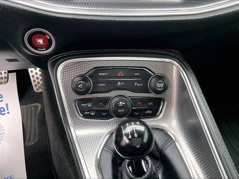 Used 2015 Dodge Challenger SRT Hellcat image 25
