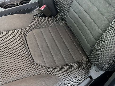 Used 2015 Nissan Frontier SV w/ SV Value Truck Package image 19