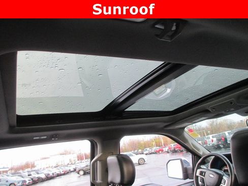 Used 2019 Ford F150 Lariat w/ Equipment Group 502A Luxury image 14