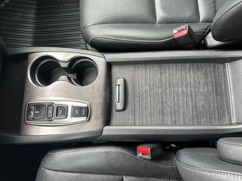 Used 2022 Honda Pilot EX-L image 19