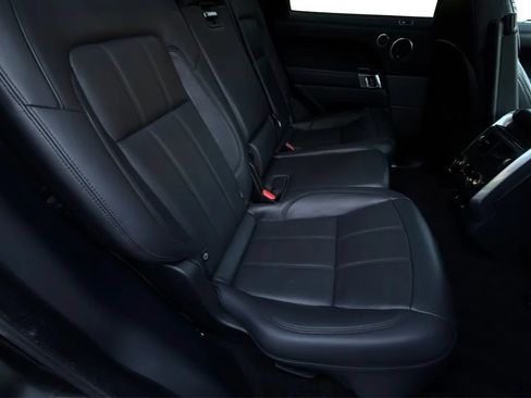 Used 2019 Land Rover Range Rover Sport Supercharged AWD/4WD image 28