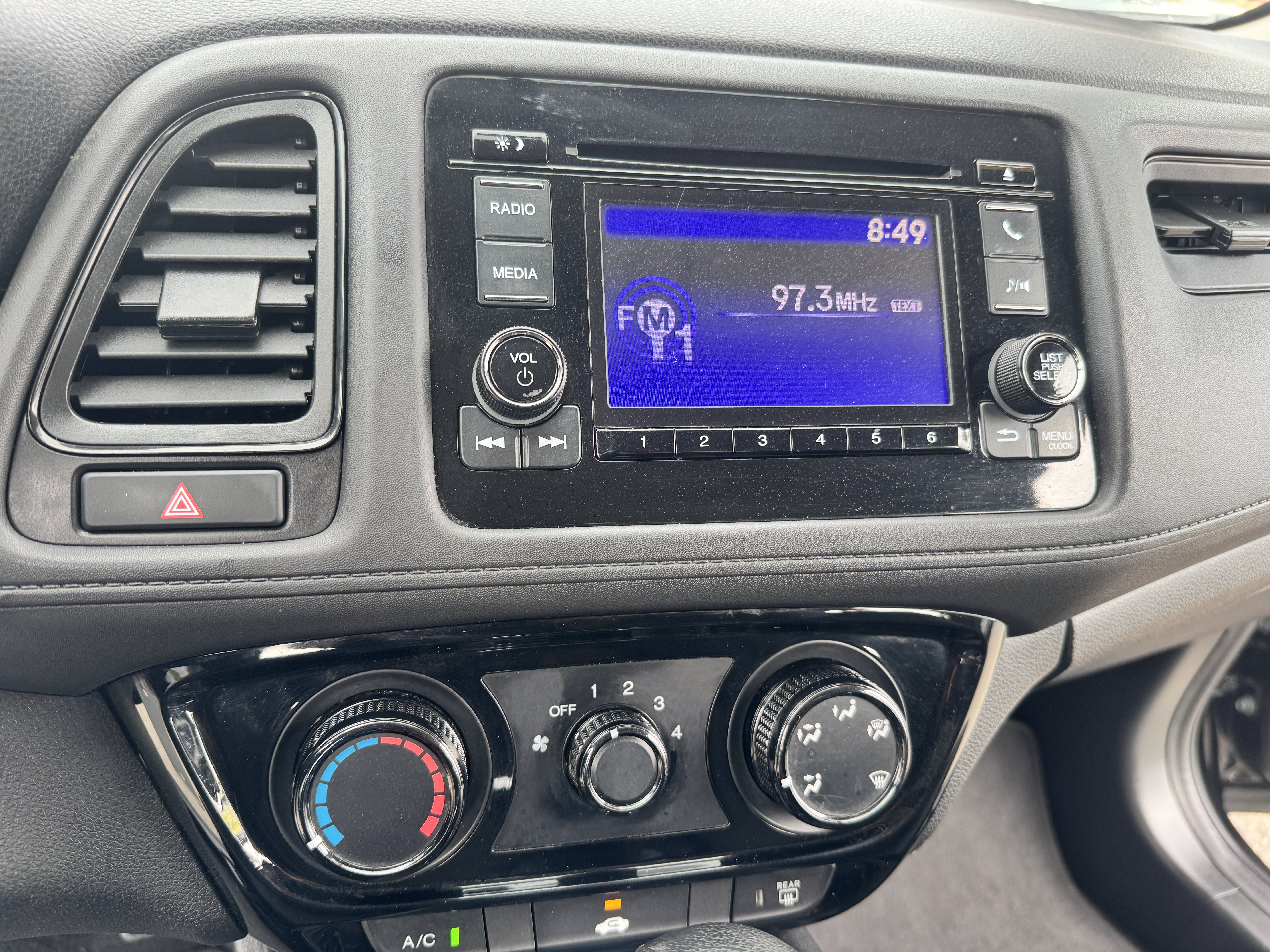 Used 2022 Honda HR-V LX image 18