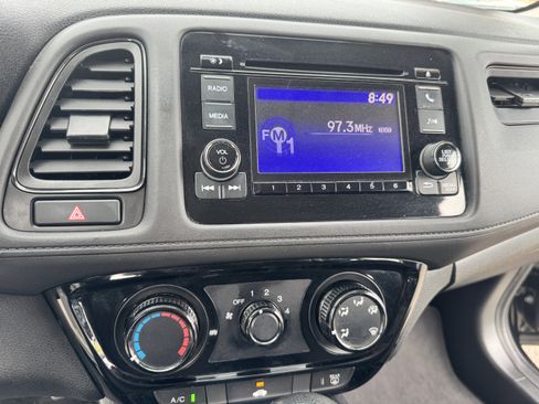 Used 2022 Honda HR-V LX image 18