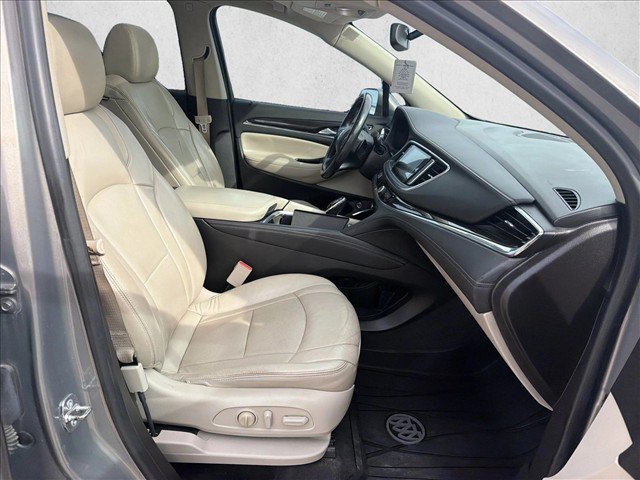 Used 2018 Buick Enclave Essence FWD image 25