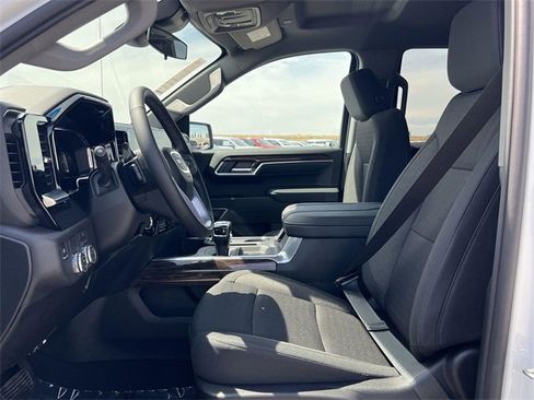 New 2026 GMC Sierra 1500 Elevation w/ LPO, Elevation Black Package image 25