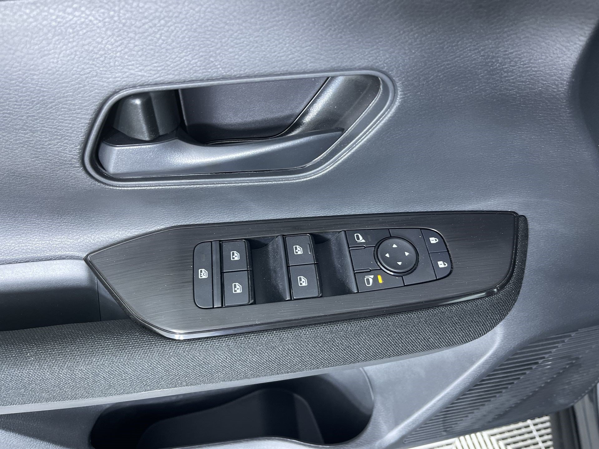 Certified 2026 Nissan Kicks S AWD/4WD image 14
