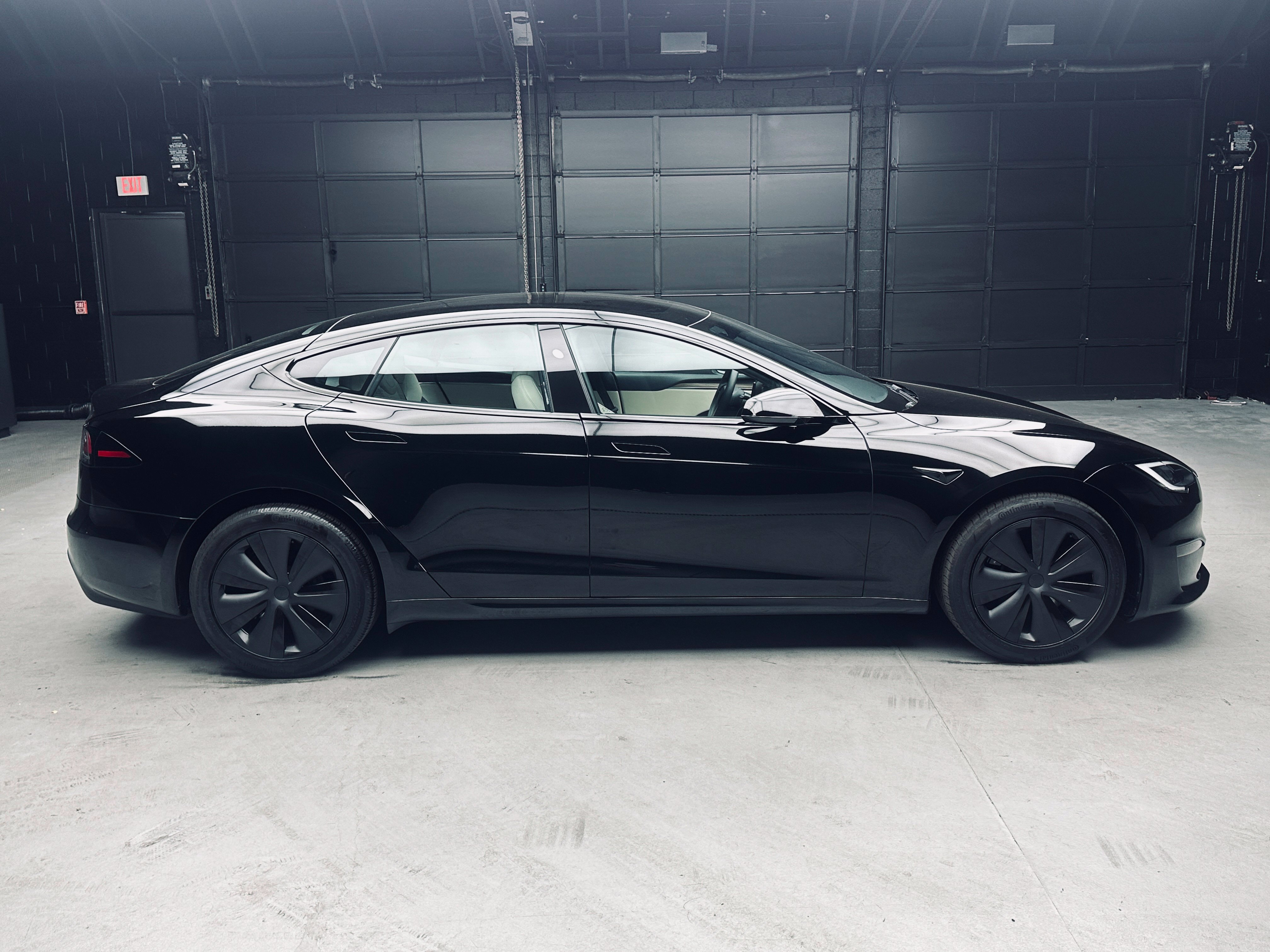 Used 2024 Tesla Model S AWD/4WD image 8