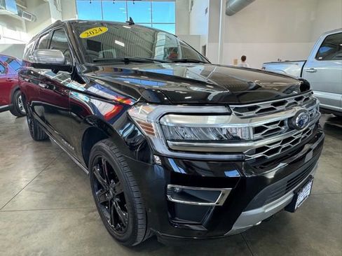 Used 2024 Ford Expedition Max Platinum image 8