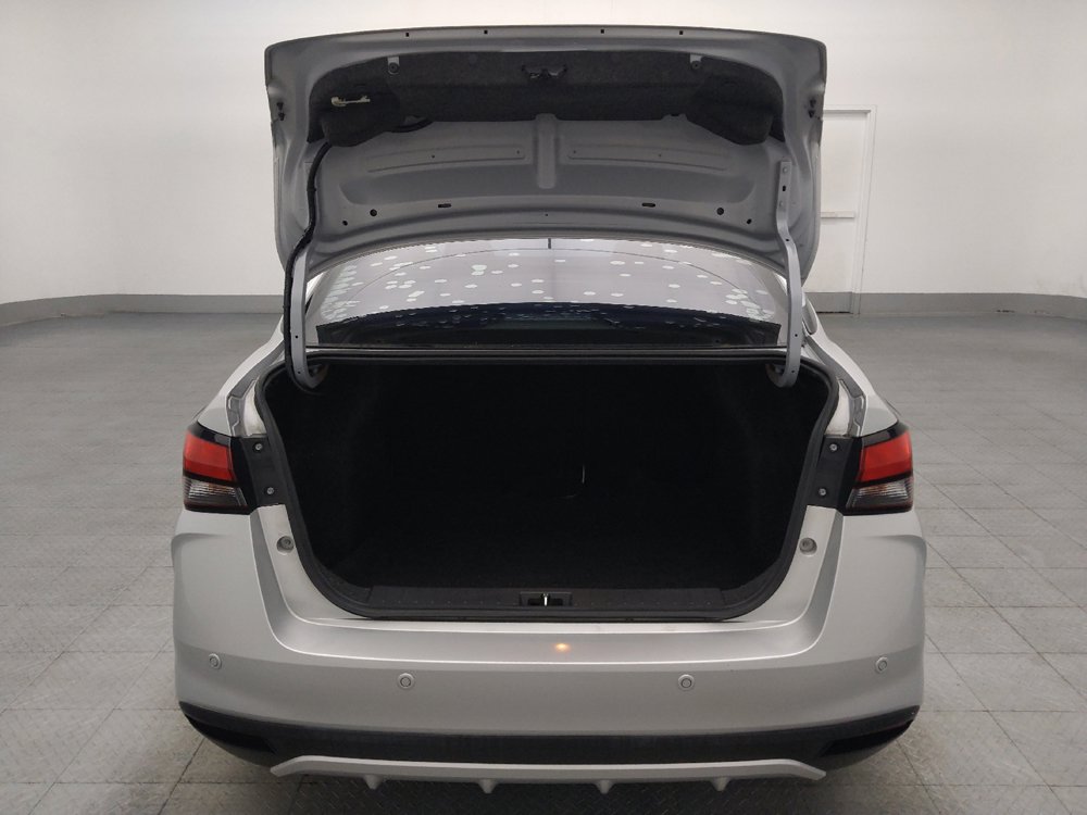 Used 2020 Nissan Versa S FWD image 29