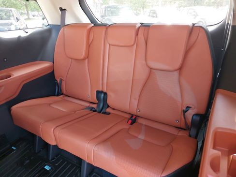 New 2026 Kia Carnival SX Prestige FWD image 15