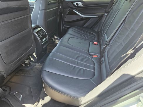 Used 2019 BMW X5 xDrive40i w/ Executive Package AWD/4WD image 25