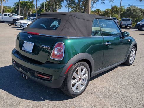 Used 2015 MINI Cooper S image 5