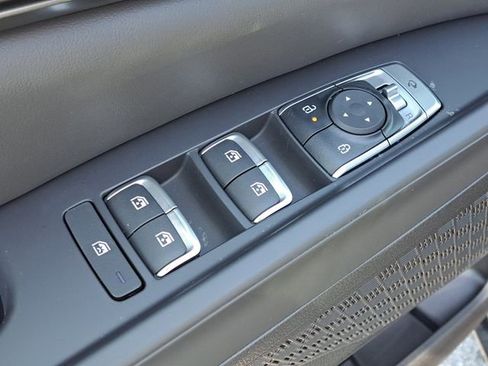 New 2026 Kia Carnival SX w/ SX Dark Edition Package FWD image 19