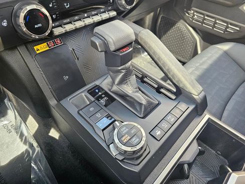 Certified 2026 Toyota Tacoma TRD Off-Road w/ TRD Off Road Premium Package image 35