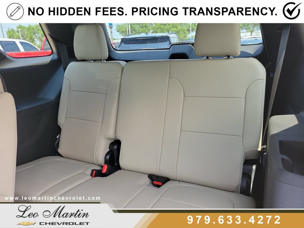 Used 2024 Chevrolet Traverse LT FWD image 10