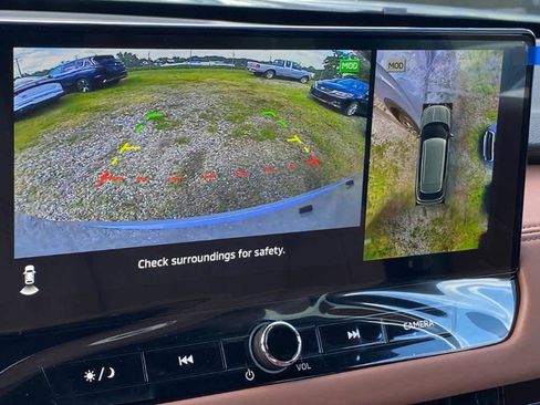 New 2025 Mitsubishi Outlander SEL image 9