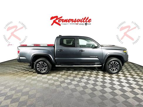 Used 2023 Toyota Tacoma TRD Sport image 8