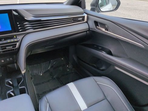 Certified 2025 Toyota Camry SE w/ Convenience Package FWD image 16