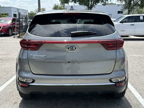 Used 2022 Kia Sportage LX image 7
