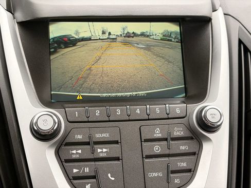 Used 2017 Chevrolet Equinox LT w/ Convenience Package image 14