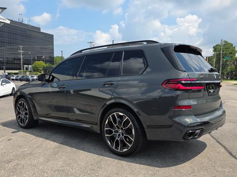 Used 2026 BMW X7 M60i AWD/4WD image 3