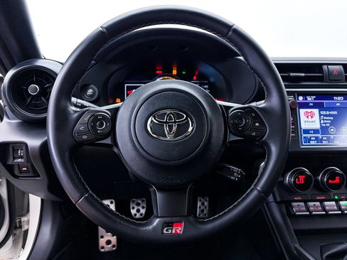 Used 2024 Toyota GR86 Premium RWD image 26