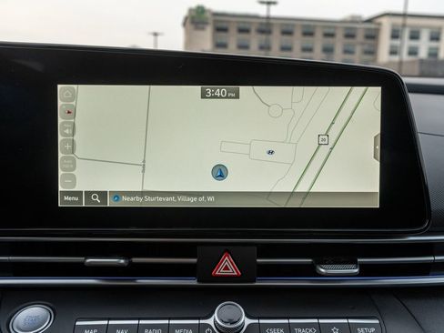 New 2025 Hyundai Elantra Limited image 34