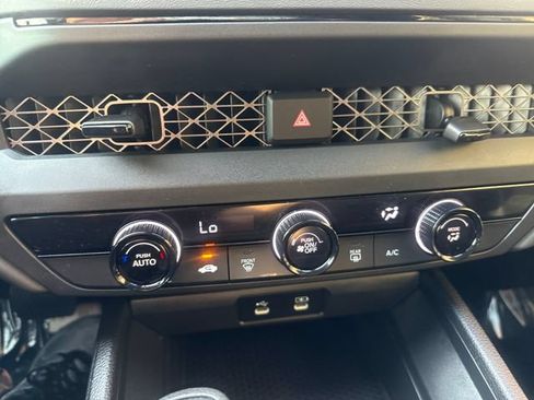 Used 2025 Honda Accord LX image 15