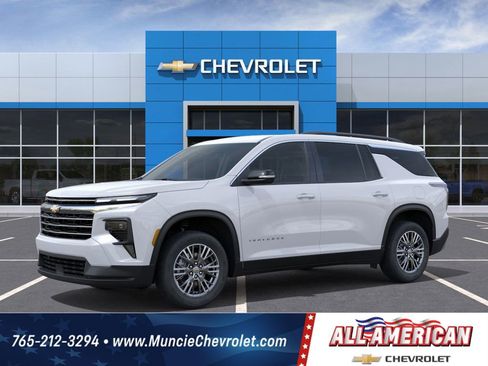 New 2026 Chevrolet Traverse LT w/ Driver Confidence Package image 2