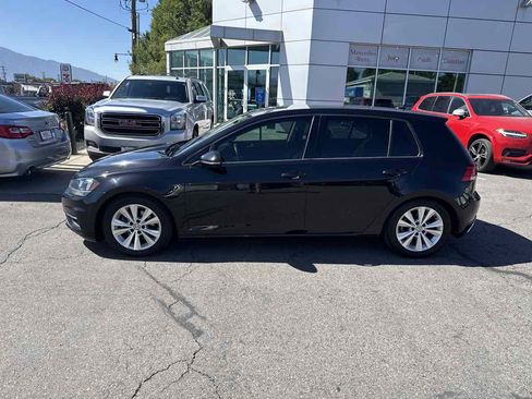 Used 2020 Volkswagen Golf 4-Door FWD image 9