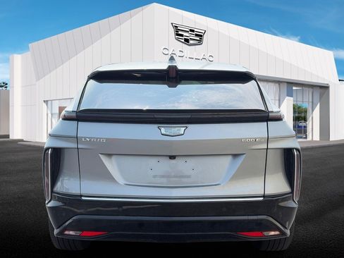 Used 2024 Cadillac Lyriq Tech AWD/4WD image 6