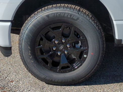 New 2025 Ford F150 Lightning XLT image 12