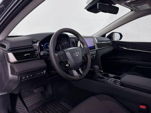 Used 2026 Toyota Camry LE image 12